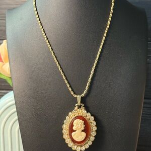 Gold Cameo Pendant and Brooch Necklace